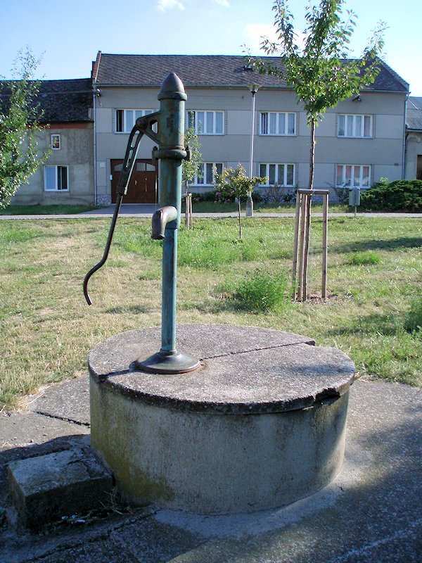 studna bez jména (7387) - srpen 2013