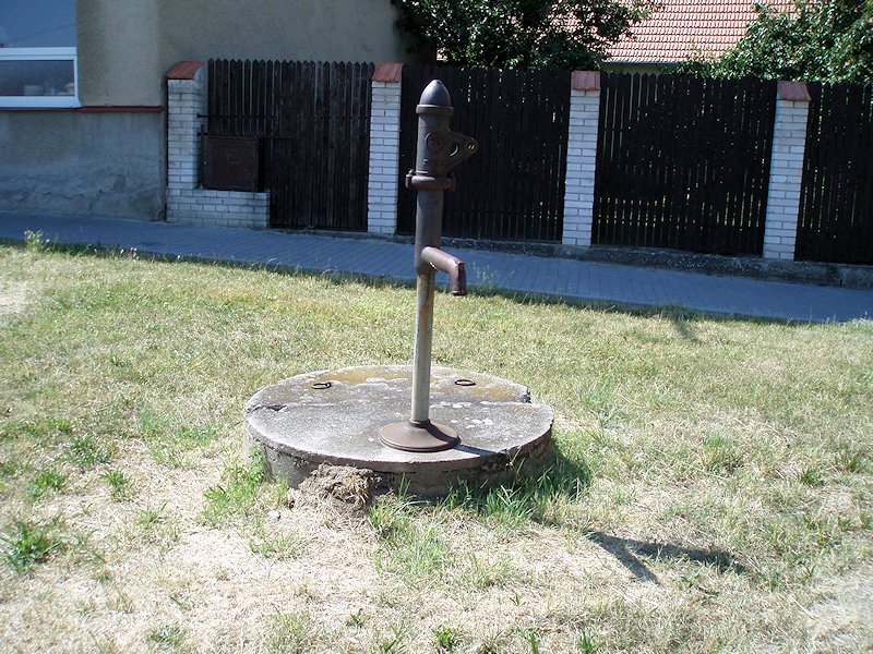 studna bez jména (7388) - srpen 2013