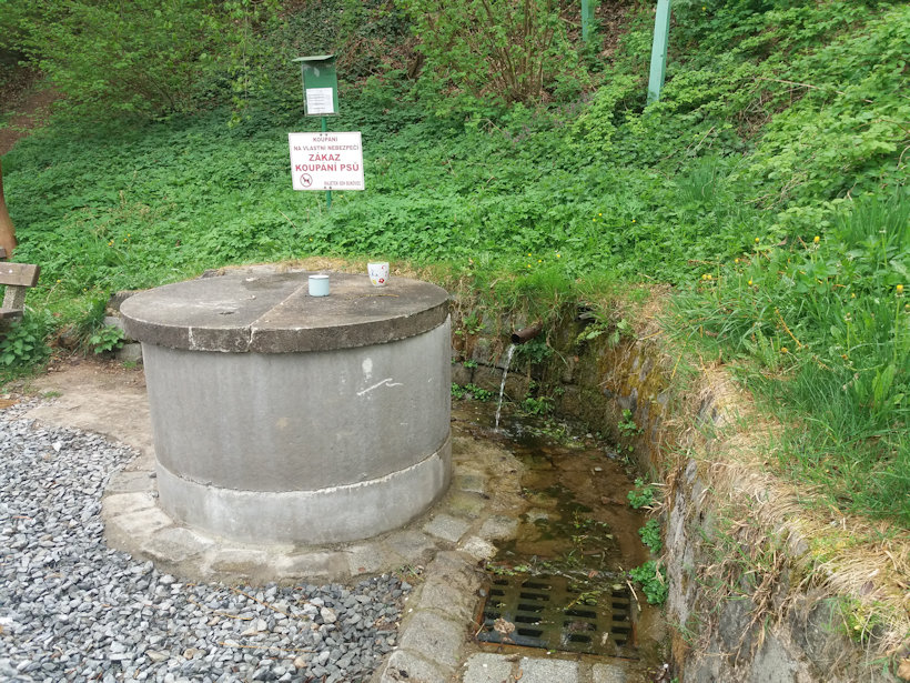 studánka U koupaliště (7560) - duben 2019
