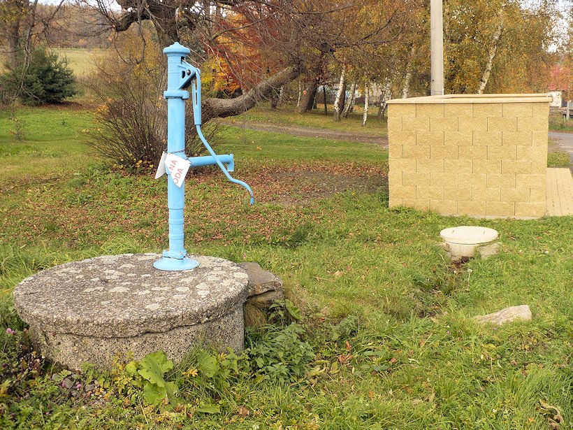 studna bez jména (7648) - říjen 2013