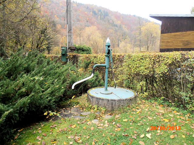 studna Živá voda (7659) - říjen 2013