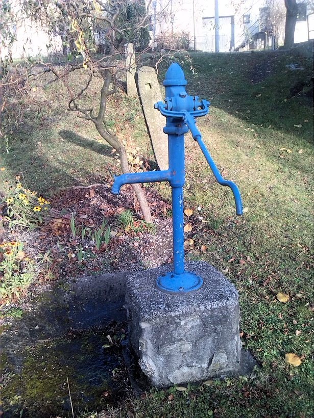 studna U školy (7673) - říjen 2013