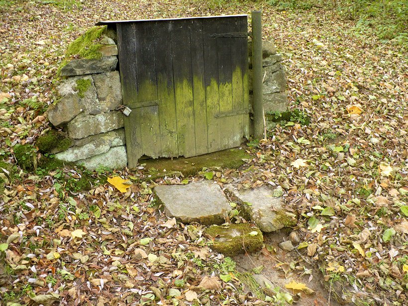 studánka bez jména (7686) - říjen 2013