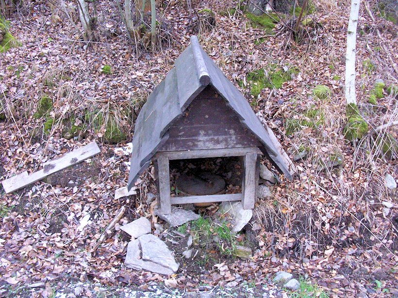Opolenecká studánka (7754) - listopad 2013