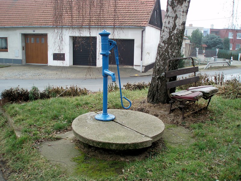 studna bez jména (7964) - únor 2014