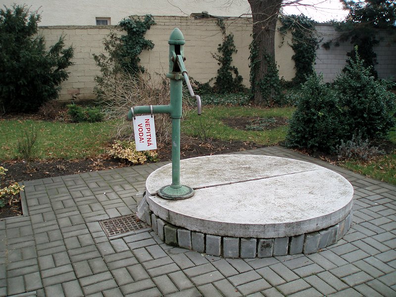 studna bez jména (7972) - únor 2014