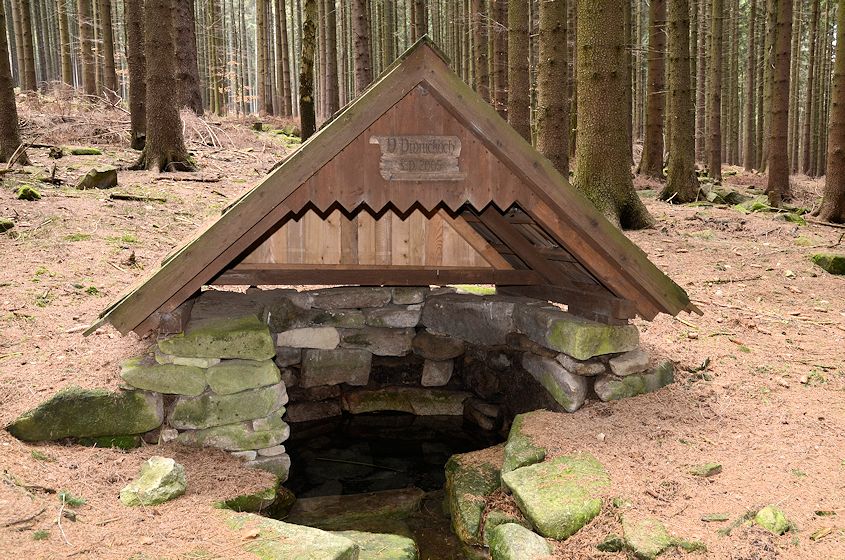 studánka Pivničky (8089) - březen 2014