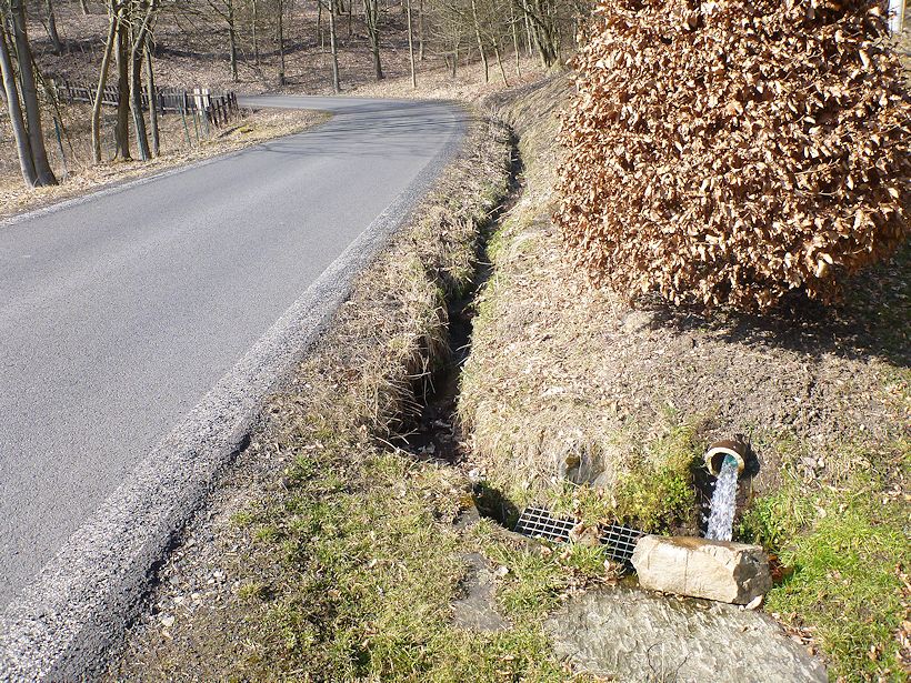 pramen U Poustků (8154) - březen 2014