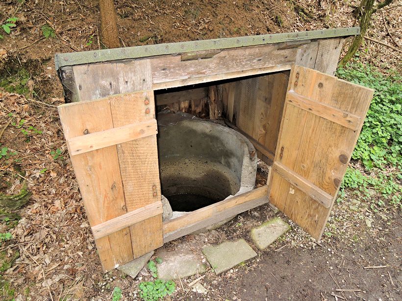 studánka U hájenky (8385) - duben 2014