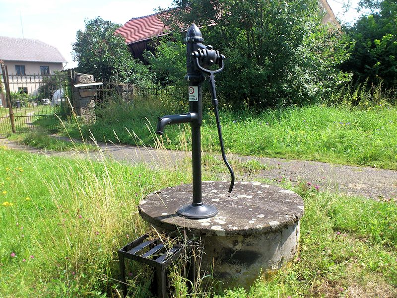 studna bez jména (8811) - červenec 2014