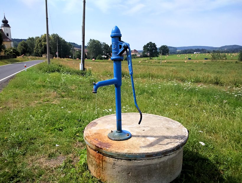 studna bez jména (10024) - červenec 2015