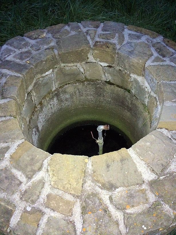 jiný vodní zdroj U chaty Geršlovka (9042) - září 2014
