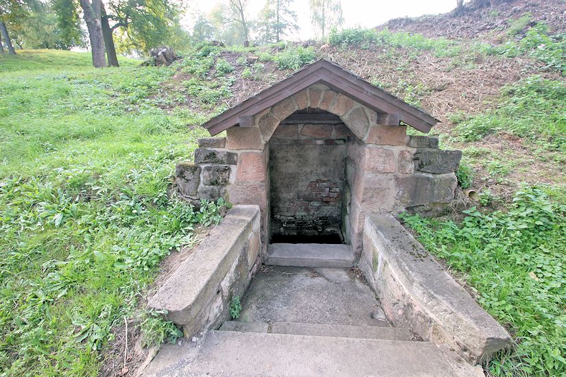 studánka Zlatá Olešnice (9122) - říjen 2014