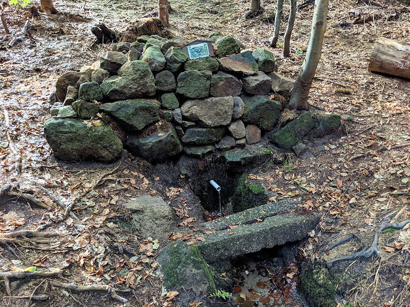 studánka Starý pramen Jakubka (9171) - září 2021