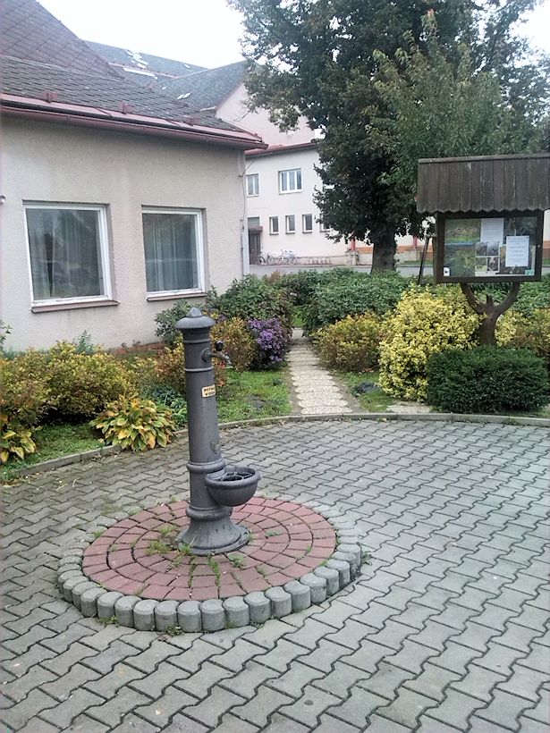 jiný vodní zdroj U hospody (9187) - říjen 2014