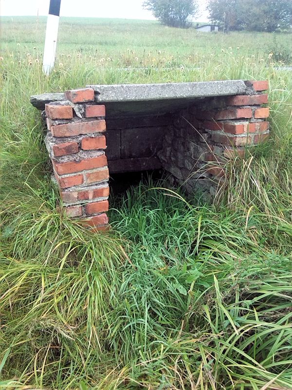 studánka Pod silnicí (9242) - listopad 2014