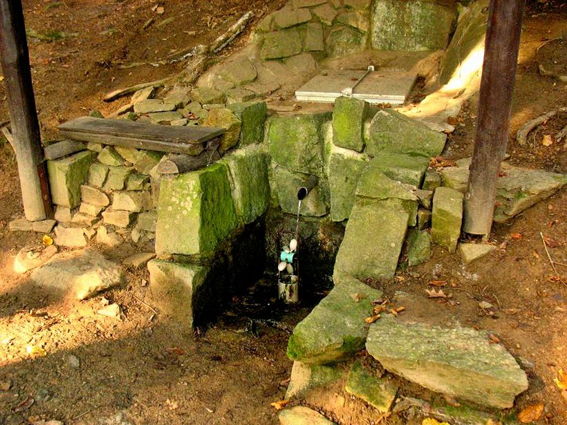 studánka Nad benzinkou (9359) - prosinec 2014