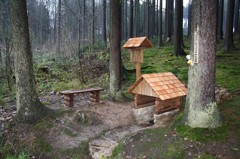 studánka Čertova (9534) - duben 2015