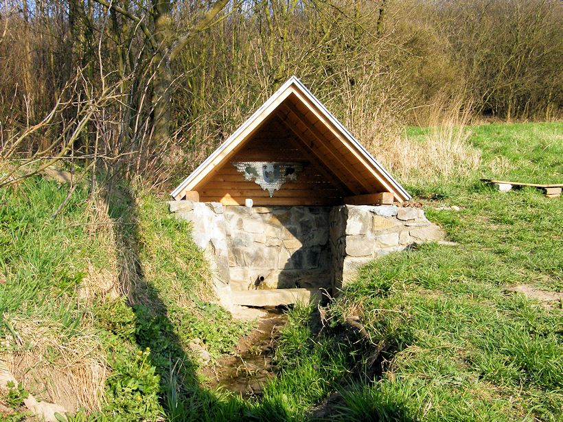 studánka V Poltni (9647) - duben 2015