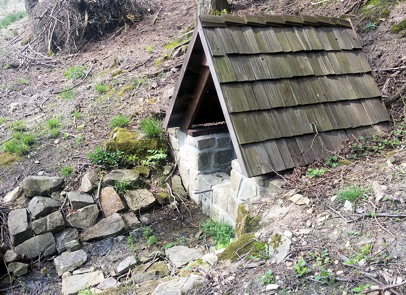 studánka U vlka (9740) - květen 2015