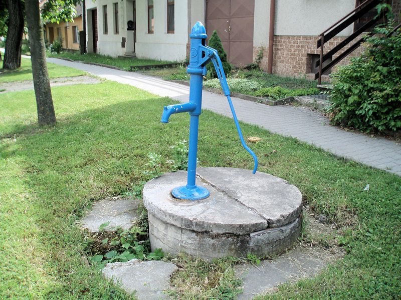 studna bez jména (9866) - červen 2015