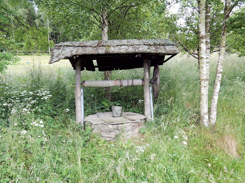 Maksičská rumpálová studna (9921) - červen 2015