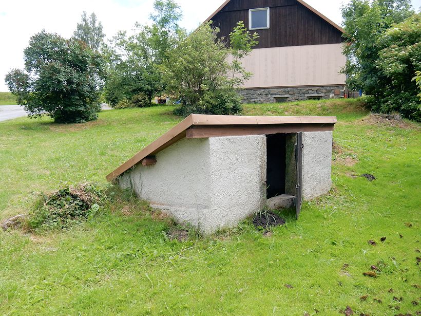studánka Trhonická horní (9969) - červenec 2015