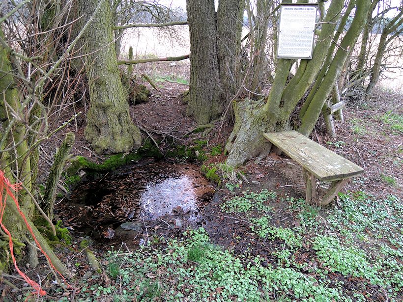 studánka Bezedná (10575) - duben 2016