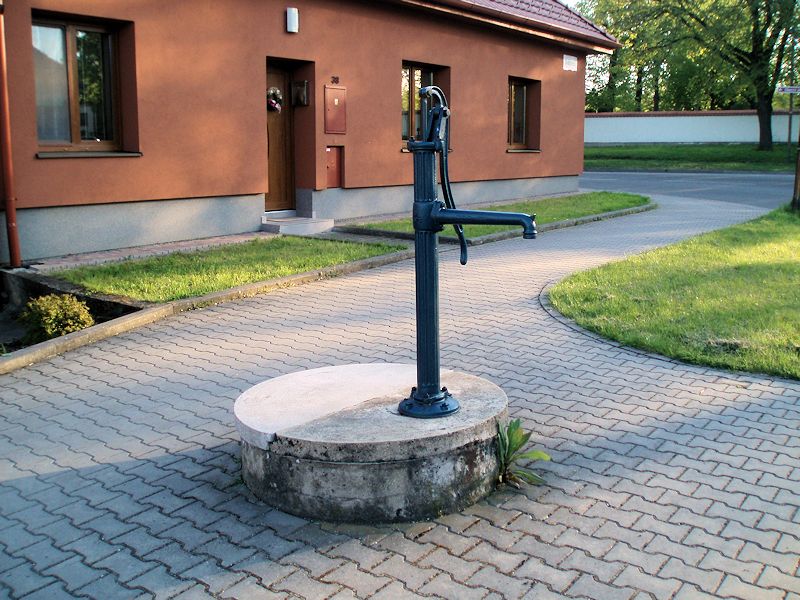 studna bez jména (10653) - květen 2016