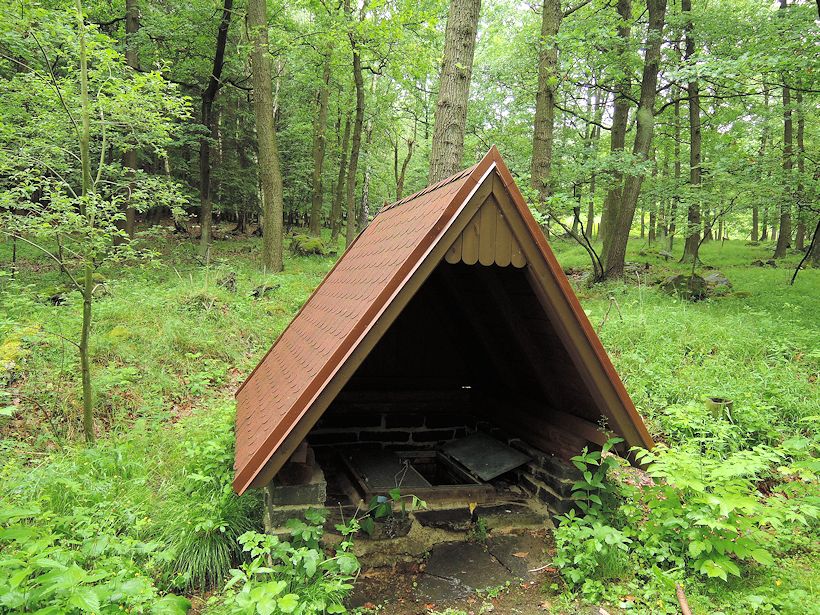 studánka Jeleč (10737) - červen 2016