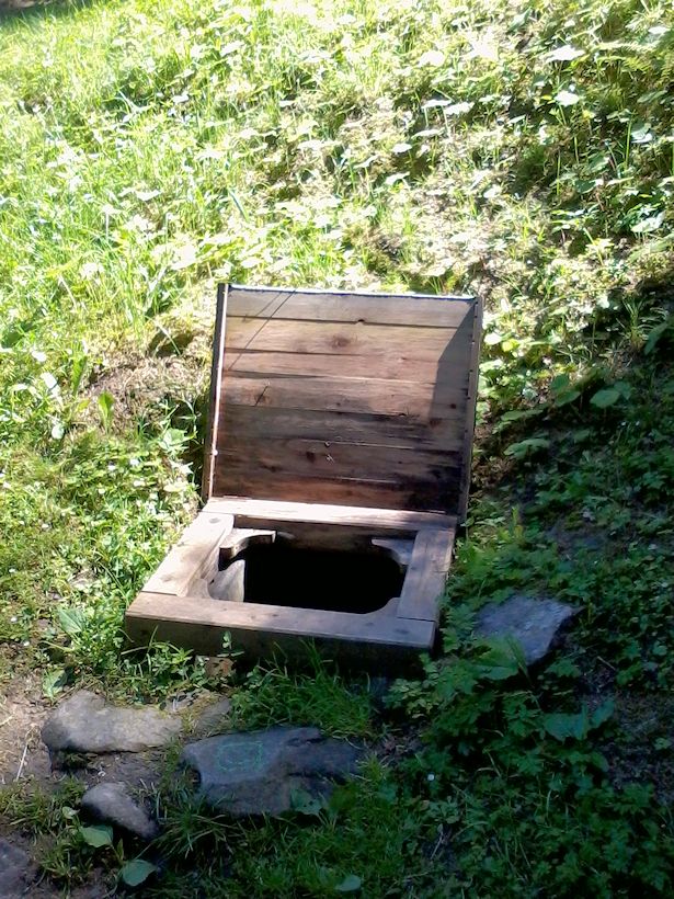 studna Nad Bučkovým (10836) - červenec 2016