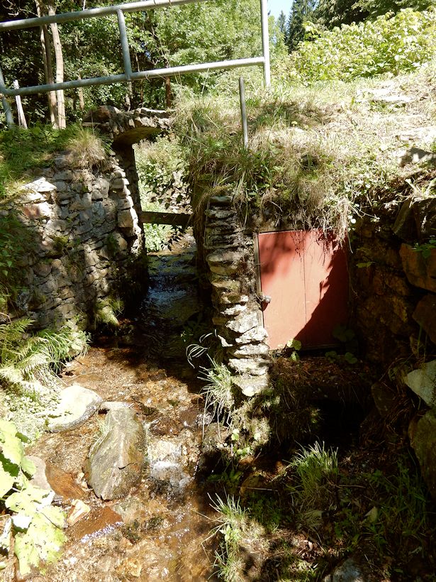 studánka U mostku (10959) - září 2016