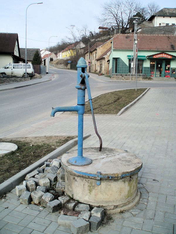 studna bez jména (11162) - březen 2017