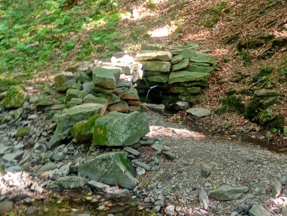 studánka Kompařov (11187) - srpen 2025