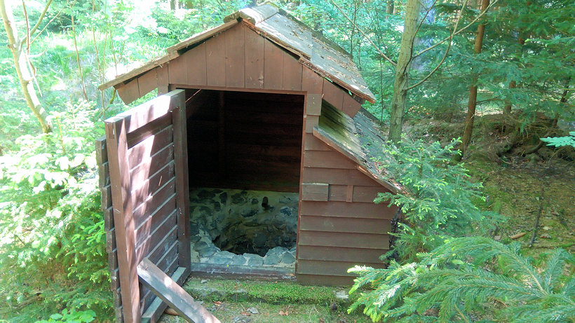 studánka bez jména (12096) - květen 2018
