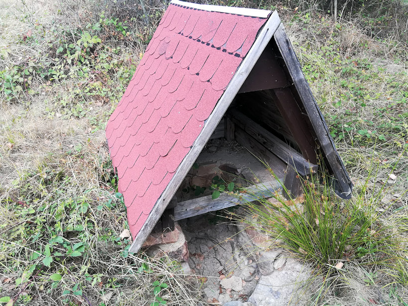 studánka Pod Hudlickou skálou II (12342) - září 2018