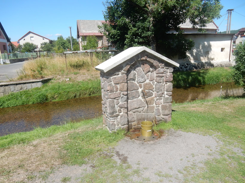 studánka U Majdalenky (12794) - červenec 2019