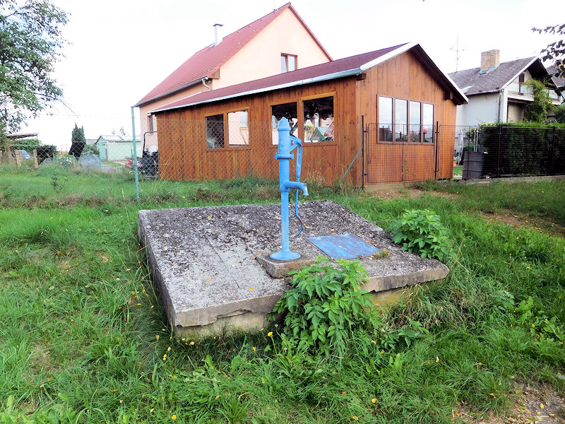studna bez jména (12899) - srpen 2019