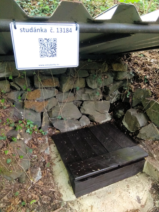 studánka Višňová (13184) - květen 2020