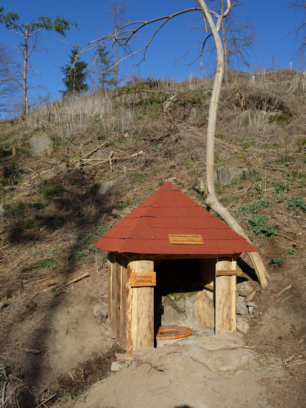 studánka Jarmilka (13238) - duben 2020