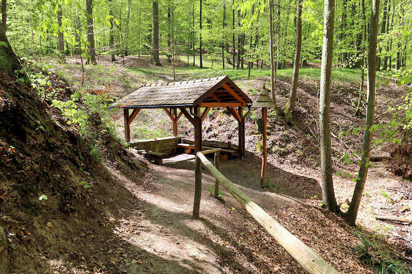 studánka Na Lindáči (13265) - duben 2020