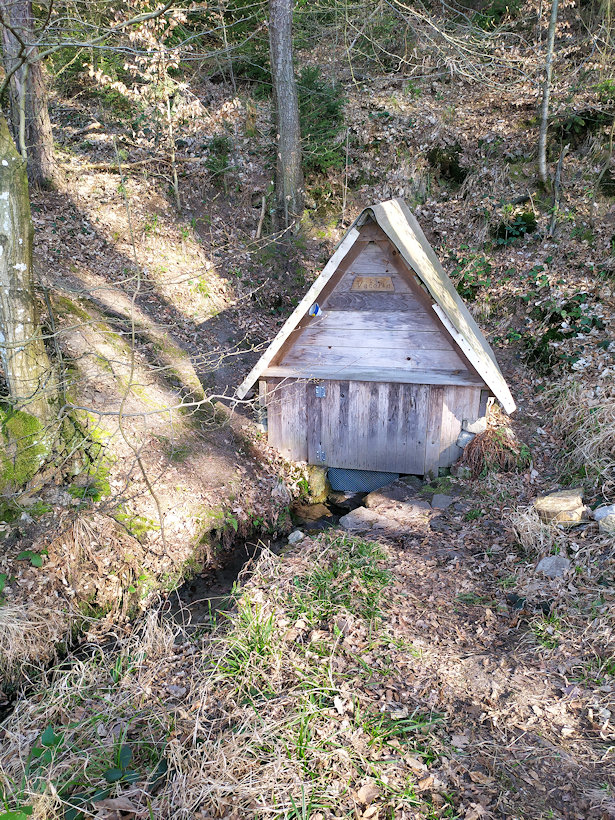 studánka Večeřka (13297) - duben 2020